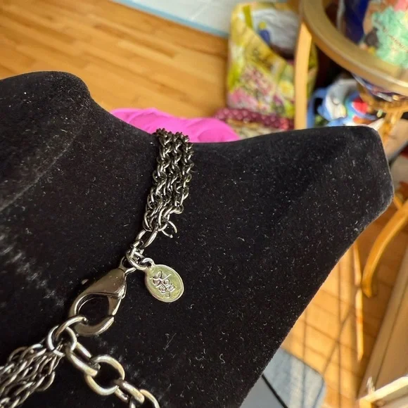 JOAN RIVERS BIB PURPLE BRIOLETTE TEARDROP 3 STRAND GUN METAL NECKLACE